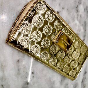 Micheal Kors Jet Set wallet